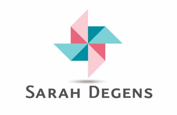 Logotipo de 'Sarah Degens', creado por Clau Vidal Studio